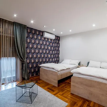 Alrawda Apartament *